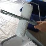 Peigne nettoyeur de pinceaux pour un lavage efficace