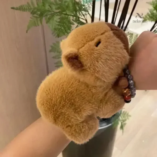 Jouet capybara en peluche, parfait pour les câlins