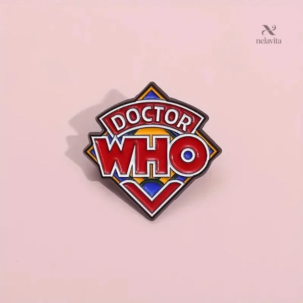 pin-s-doctor-who-retro-broche-geek-en-email-colore-pour-f-m03vob-1 Pin's rétro Doctor Who – Broche en émail pour fans