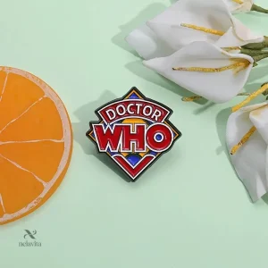 Broche geek colorée inspirée de Doctor Who