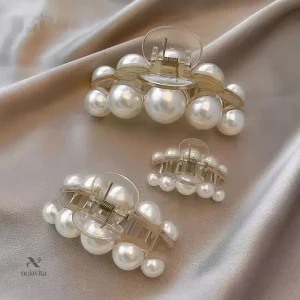 Pinces à cheveux décorées de perles pour un look chic