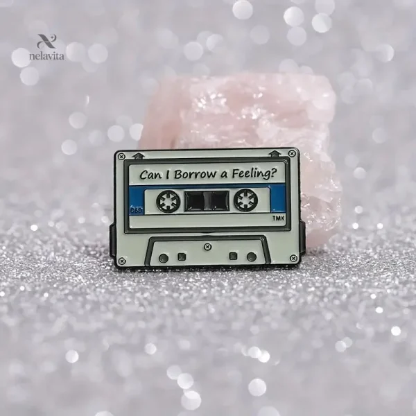 pins-cassette-retro-mix-tape-broches-vintage-musique-anne-qn3rlk-1