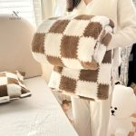 Plaid traditionnel en velours, chaleur assurée