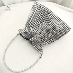 Sac de soirée femme en strass, accessoire tendance et glamour