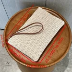 Sac de soirée en paille pour un look bohème élégant