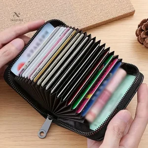 Accessoire homme pour un rangement compact de cartes