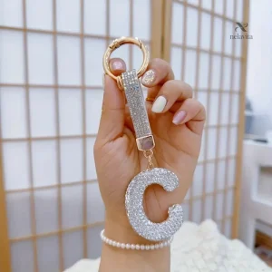 Porte-clés femme lettre initiale strass – Breloque brillante élégante et personnalisée