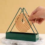 Support anti-moustique en fonte, forme triangulaire élégante