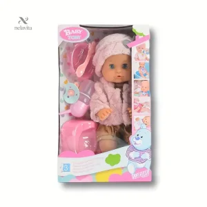 Poupée habillée en rose avec bonnet et chaussons d’hiver