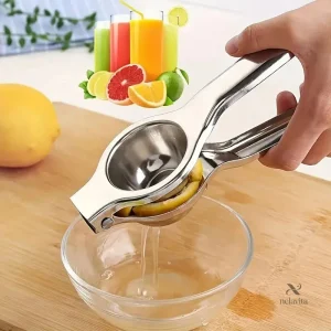 Accessoire de cuisine pour extraire le jus des citrons