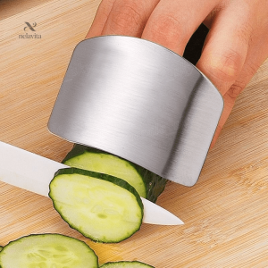 Ustensile de cuisine réutilisable pour éviter les coupures