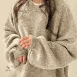 Pull femme, col rond et design minimaliste