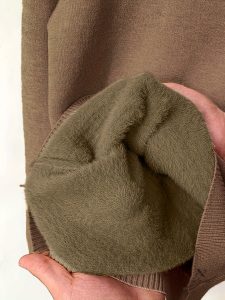 Vêtement chaud à col roulé pour femmes