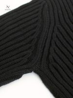 Pull femme court en tricot doux