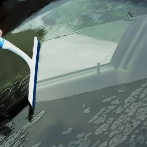 Accessoire de déneigement pour pare-brise et vitres