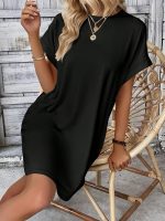 Robe confortable à manches courtes pour les journées chaudes