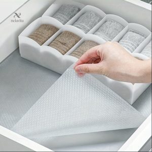 Rouleau de protection vinyle pour rangement pratique
