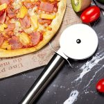 Ustensile de découpe en inox pour pizzas maison