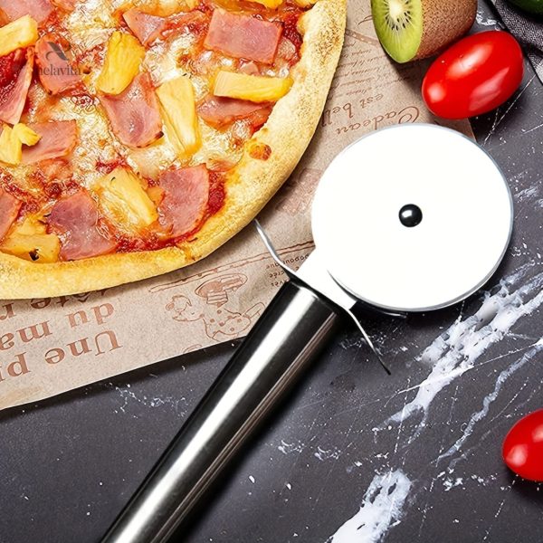 Ustensile de découpe en inox pour pizzas maison