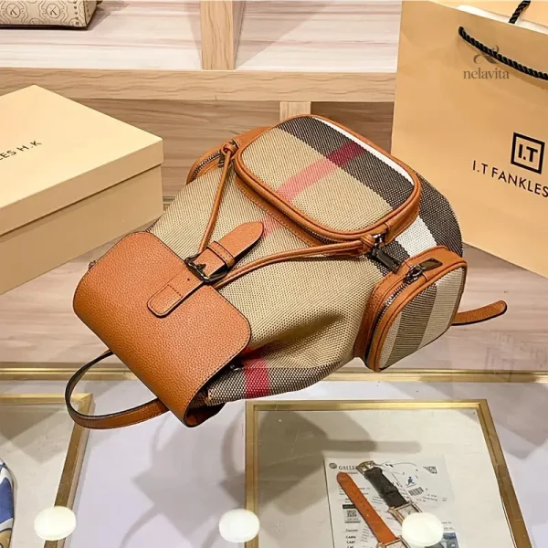 Accessoire chic : sac à dos femme en toile et cuir