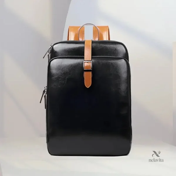 Sac à dos en cuir noir pour un look professionnel masculin