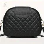 Petit sac à main noir avec fermoir doré chic