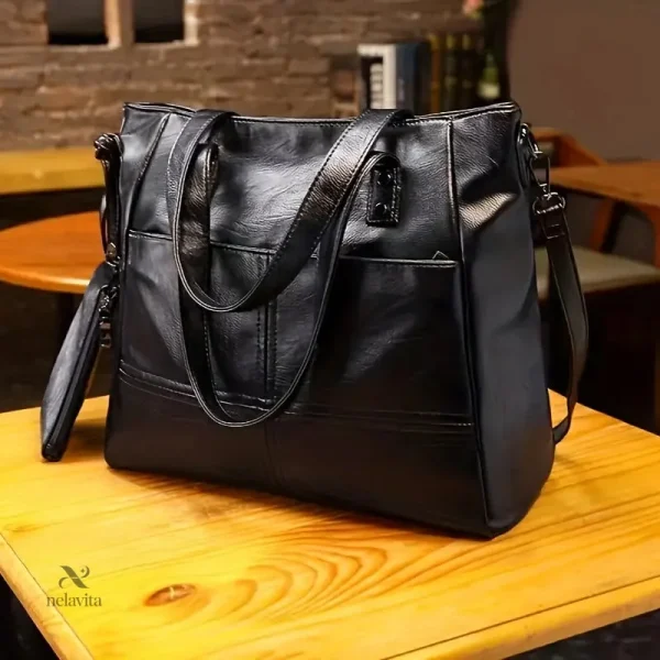 Design intemporel et fonctionnel pour femmes