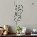 Objet décoratif mural, sculpture fer noir et minimalisme