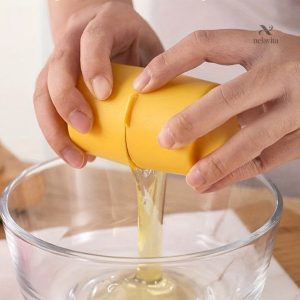 Accessoire pratique pour casser et séparer les œufs