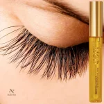 Brosse applicatrice précise pour un soin ciblé des cils