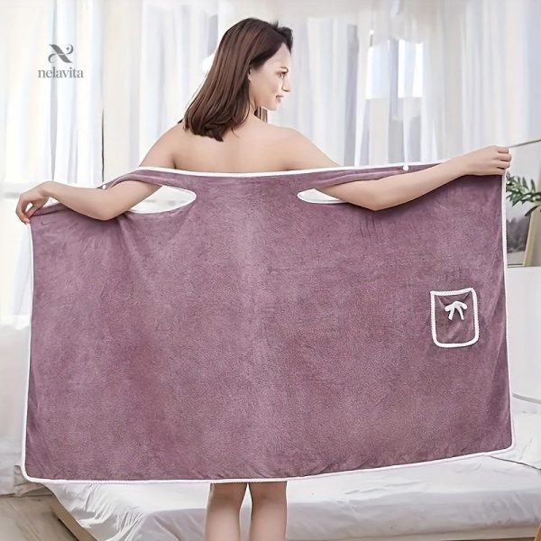 serviette-de-bain-douce-ajustable-avec-poche-et-manches-courtes-1 Serviette de bain douce et ajustable avec poche