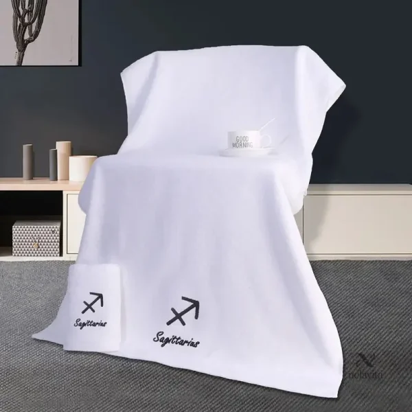 Serviette de bain en coton 100% avec motif astrologique