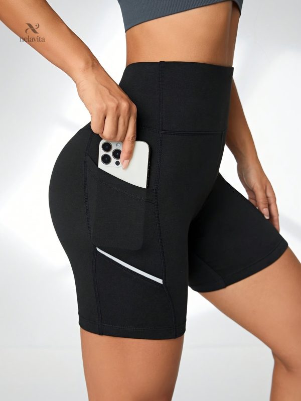 short-de-sport-taille-haute-avec-poches-1 Short de sport taille haute pour femmes