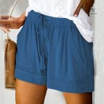 Short Femme en Tissu Confortable