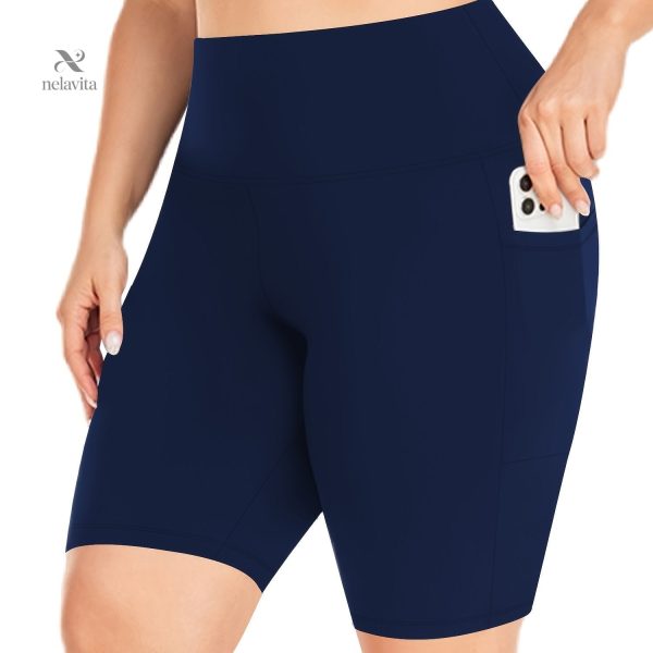 Confort et extensibilité dans un short grande taille