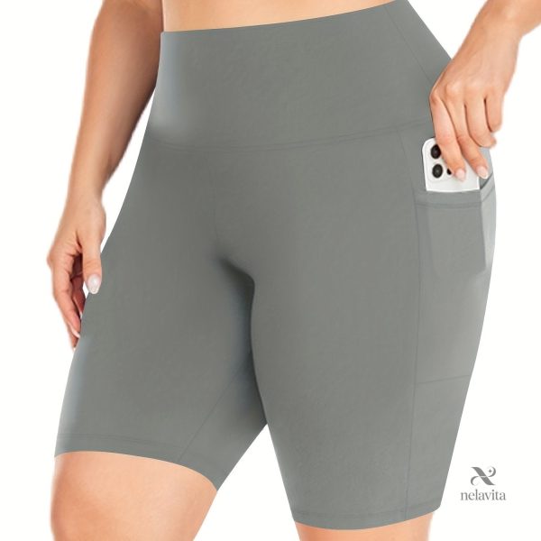 Short grande taille pour un look sportif décontracté