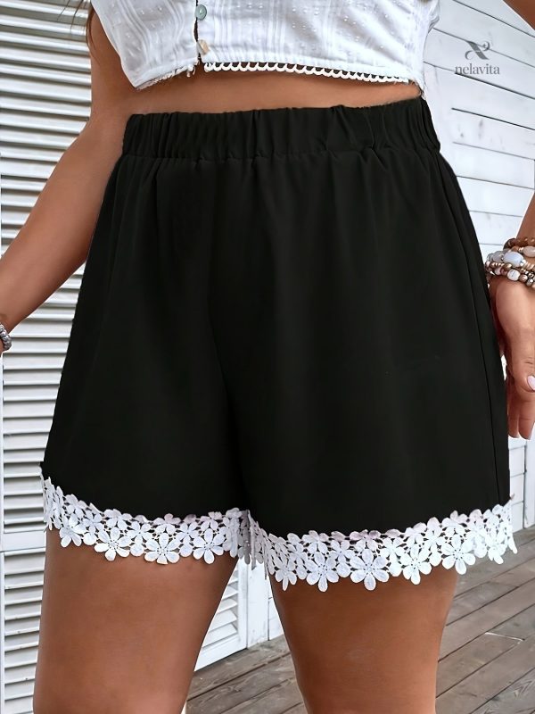 short-plus-size-femme-broderie-decontracte-1