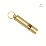 Accessoire de survie essentiel : sifflet en laiton