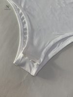 Manches longues et col plongeant, body femme tendance