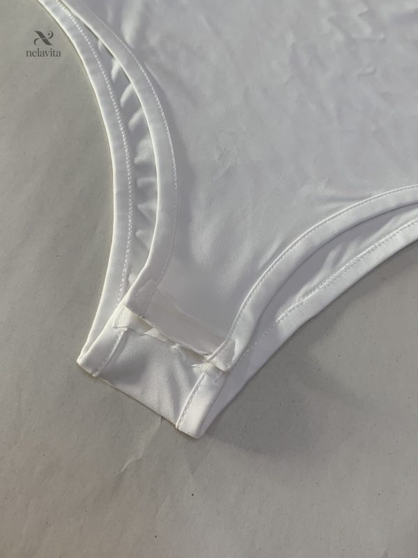 Manches longues et col plongeant, body femme tendance