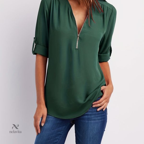 Blouse simple et chic à manches retroussables