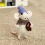 Souris décorative en laine feutrée, accessoire unique