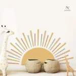 Sticker en forme de soleil pour ambiance ludique et joyeuse