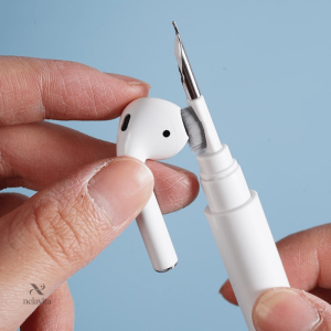 Stylo de Nettoyage 3-en-1 pour Écouteurs et Claviers