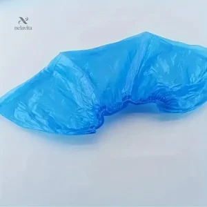 Protection jetable pour chaussures en plastique
