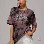 T-shirt décontracté aux couleurs vives