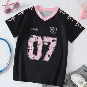 T-shirt fille noir style sportif avec numéro 07