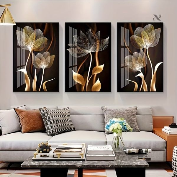 Décoration florale en noir et or pour intérieur