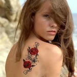 Motif de tatouage temporaire décoratif pour épaule