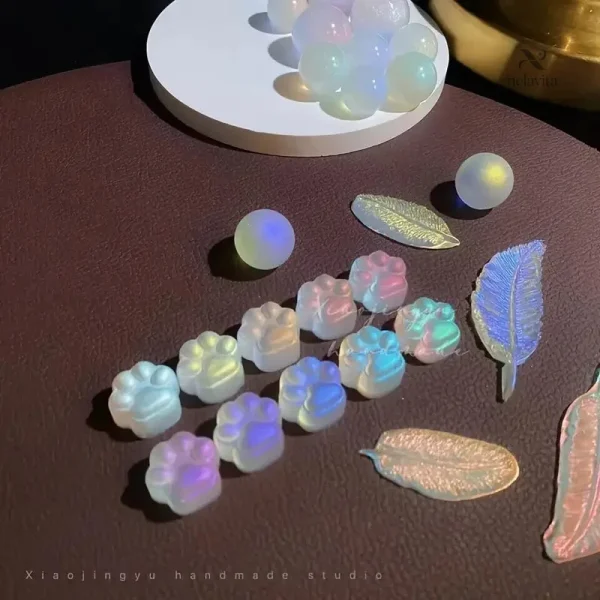 Vernis à effet miroir pour manucure élégante et moderne